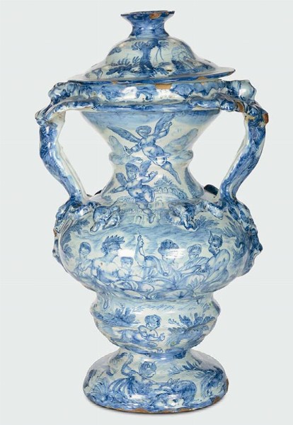 Vaso ornamentale profumiere in maiolica bianca e blu, Savona, 1680 circa